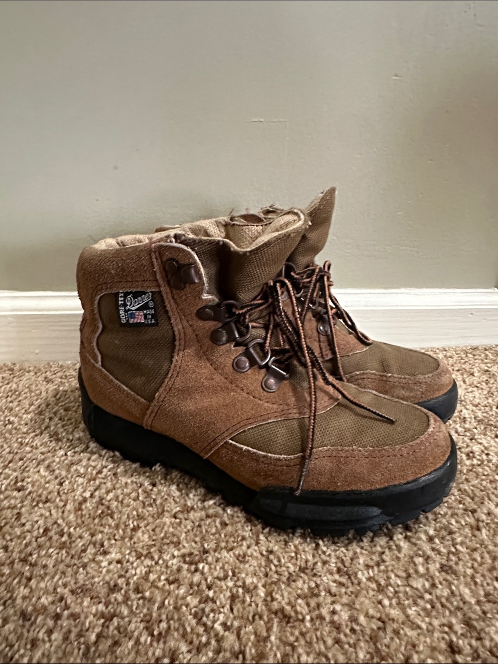 Vintage DANNER Gore-tex 1990 Cross Hiker boot size 6.5